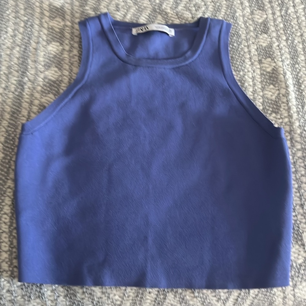 Zara crop top Medium runs small Color light purple - Picture 3 of 3